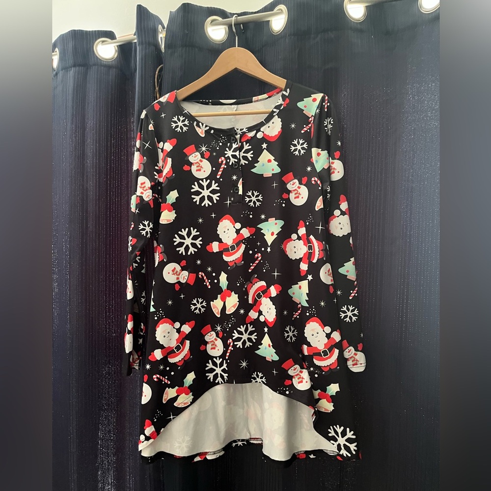 NWOT - SHEIN Long Holiday Blouse. Size Medium